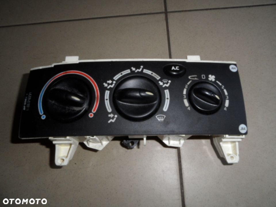 PANEL NAWIEWU KLIMATYZACJI SCENIC I