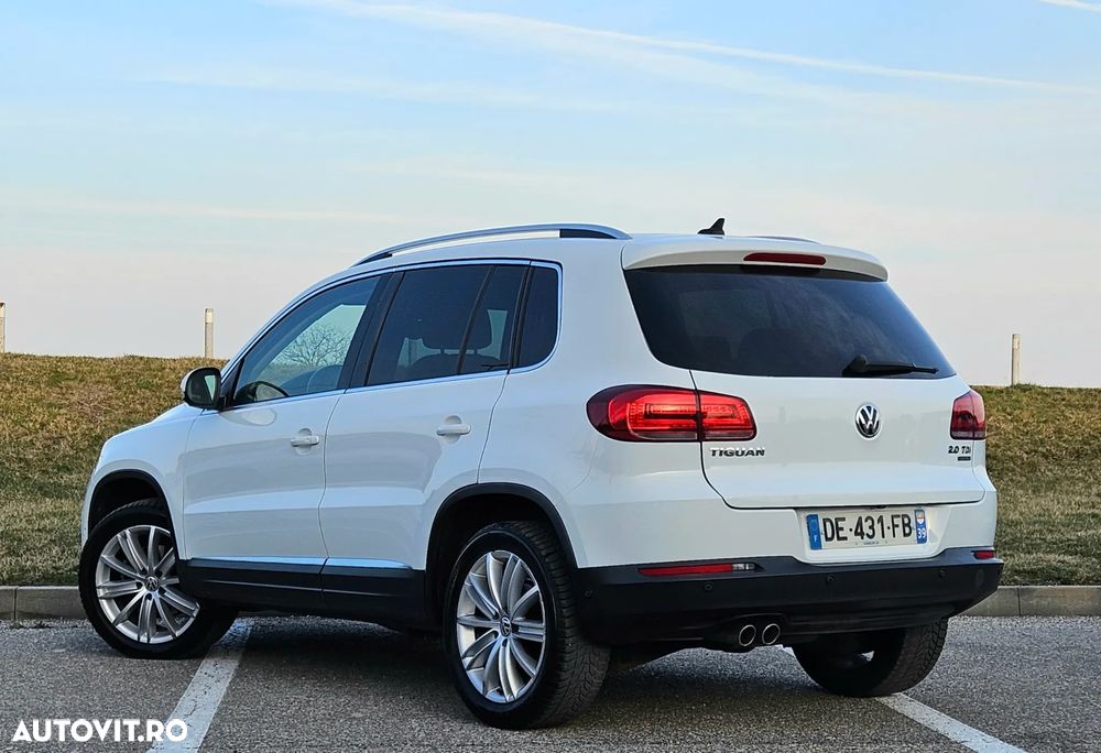 Volkswagen Tiguan 2.0 TDI DPF 4Motion BlueMotion Technology DSG Lounge Track & Style - 3