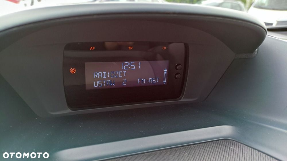 Ford Grand C-MAX - 38