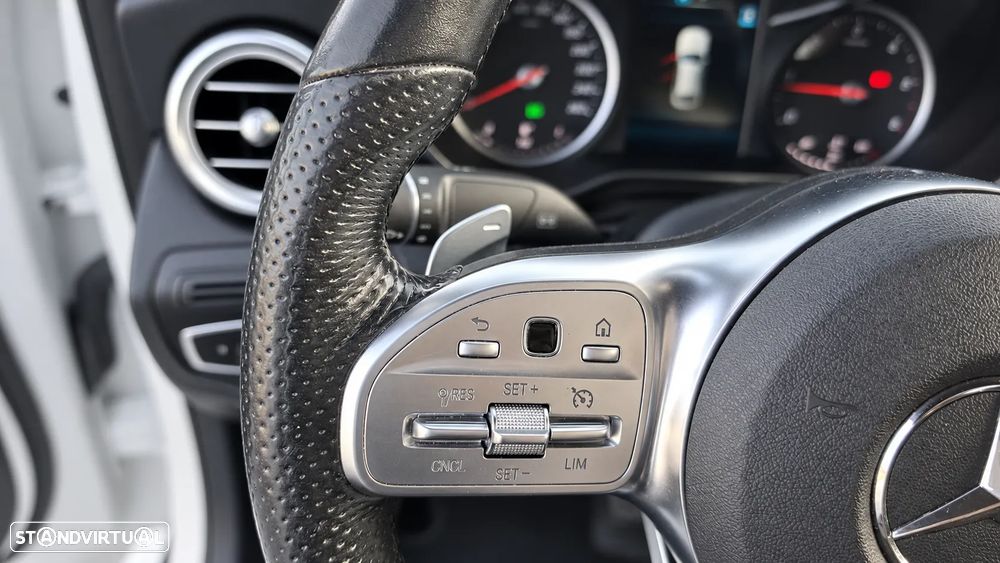 Mercedes-Benz GLC 220 d Coupe 4Matic 9G-TRONIC AMG Line - 10