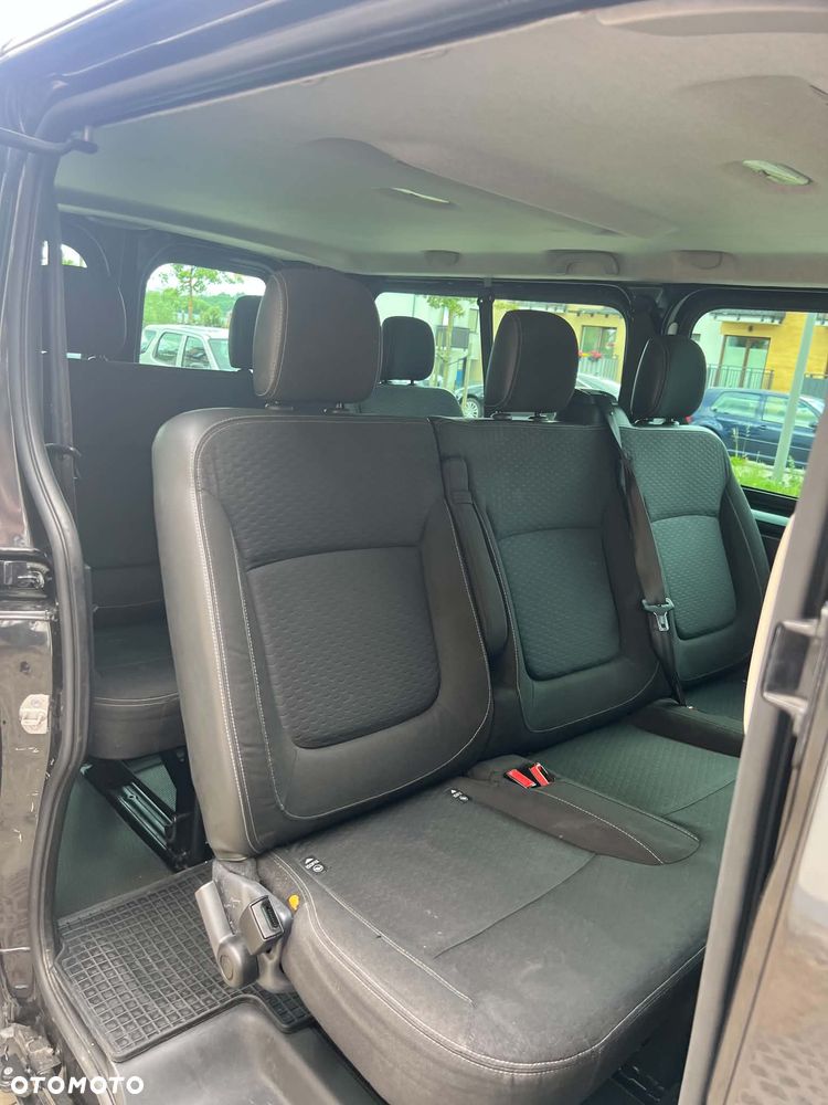 Opel Vivaro L2H1 2,9t Elegance Premium - 10