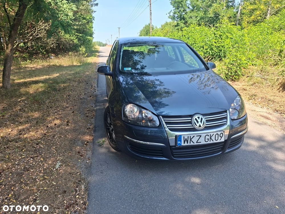 Volkswagen Golf - 1