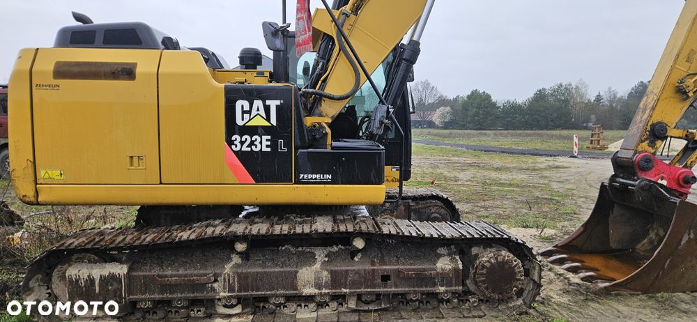 Caterpillar 323E - 4
