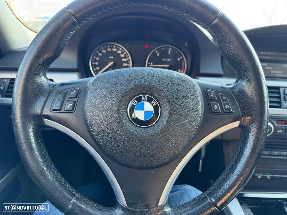 BMW 318 d Blue Performance - 42