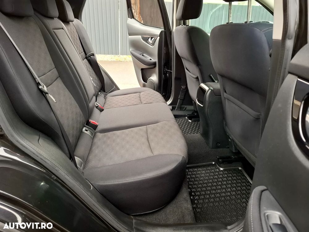 Nissan Qashqai 1.6 DCI Xtronic N-Connecta - 9