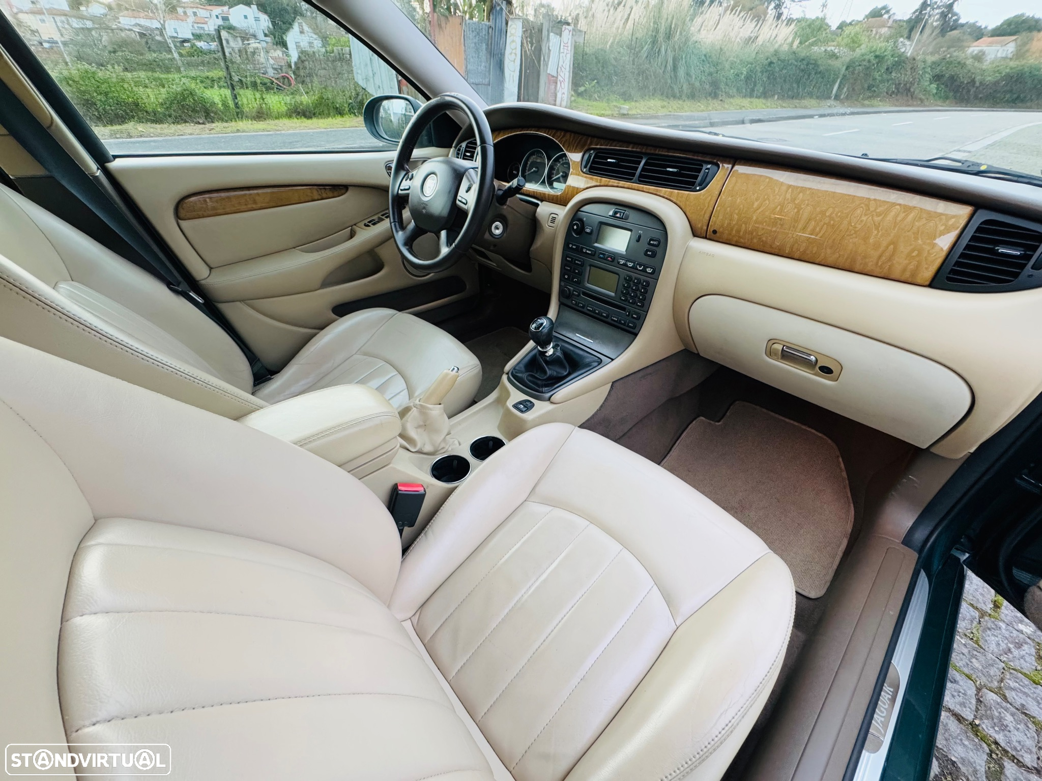 Jaguar X-Type SW 2.2 D Executive - 8