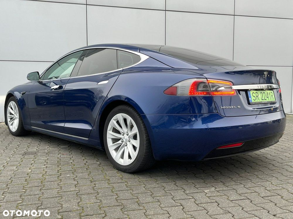 Tesla Model S 75 - 10