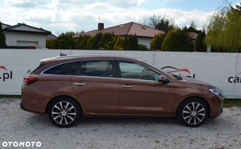 Hyundai i30 1.6 CRDi Premium - 17