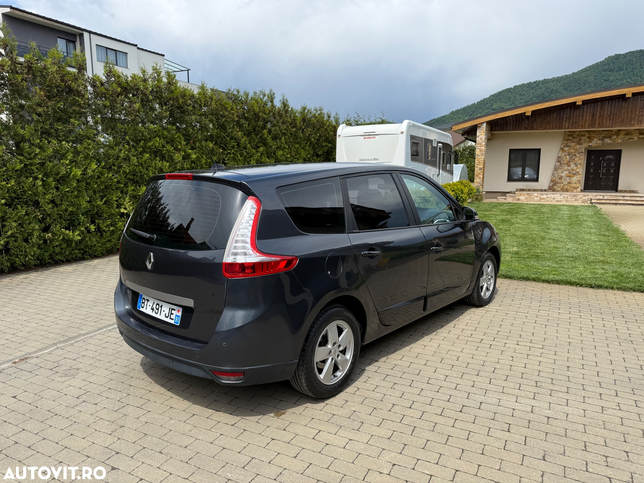 Renault Grand Scenic dCi 110 EDC Bose Edition - 3