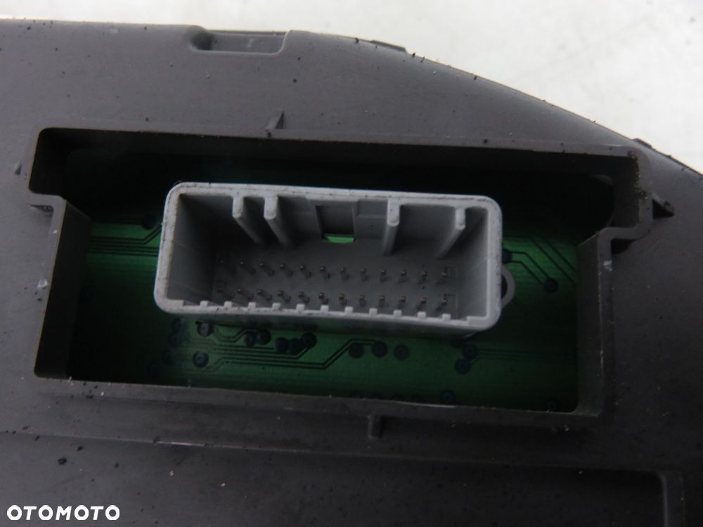 LICZNIK RENAULT MEGANE II 1.5 dCi 8200408802 35110419 - 2