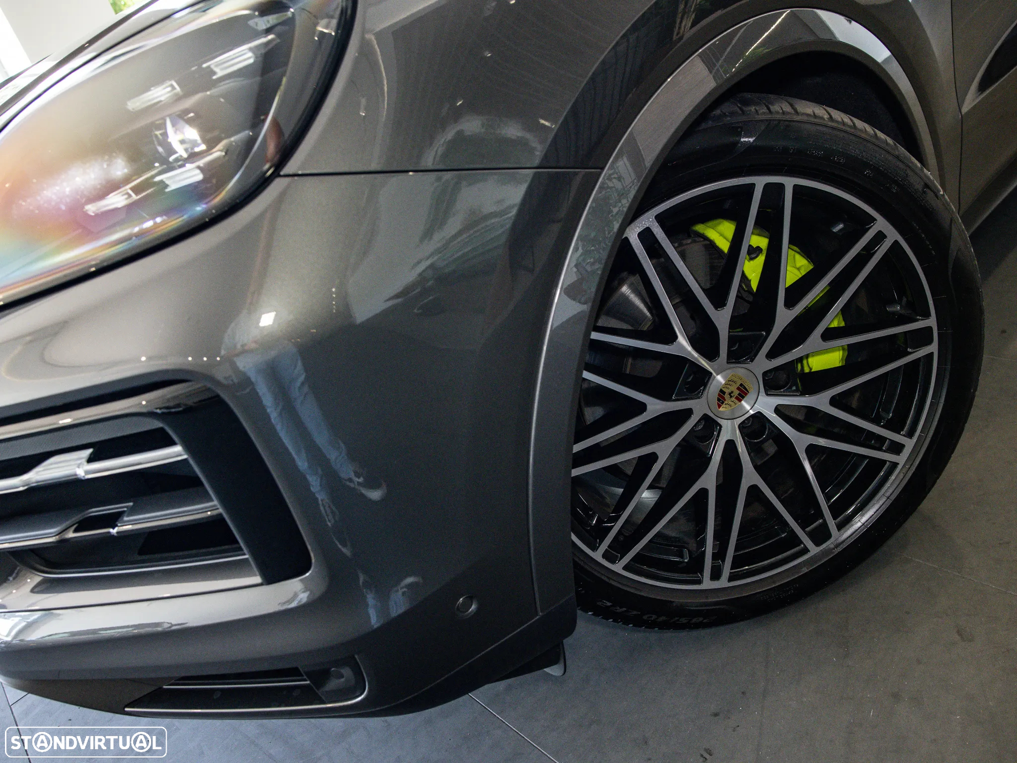 Porsche Cayenne Coupé E-Hybrid - 12