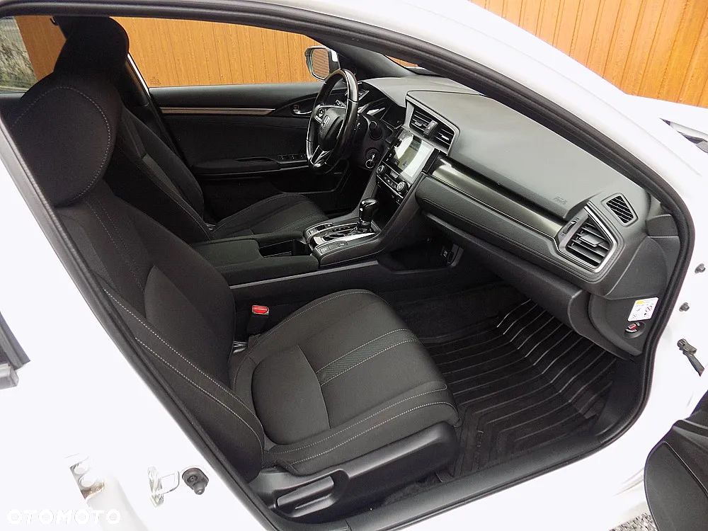 Honda Civic 1.0 i-VTEC Turbo CVT Executive - 8
