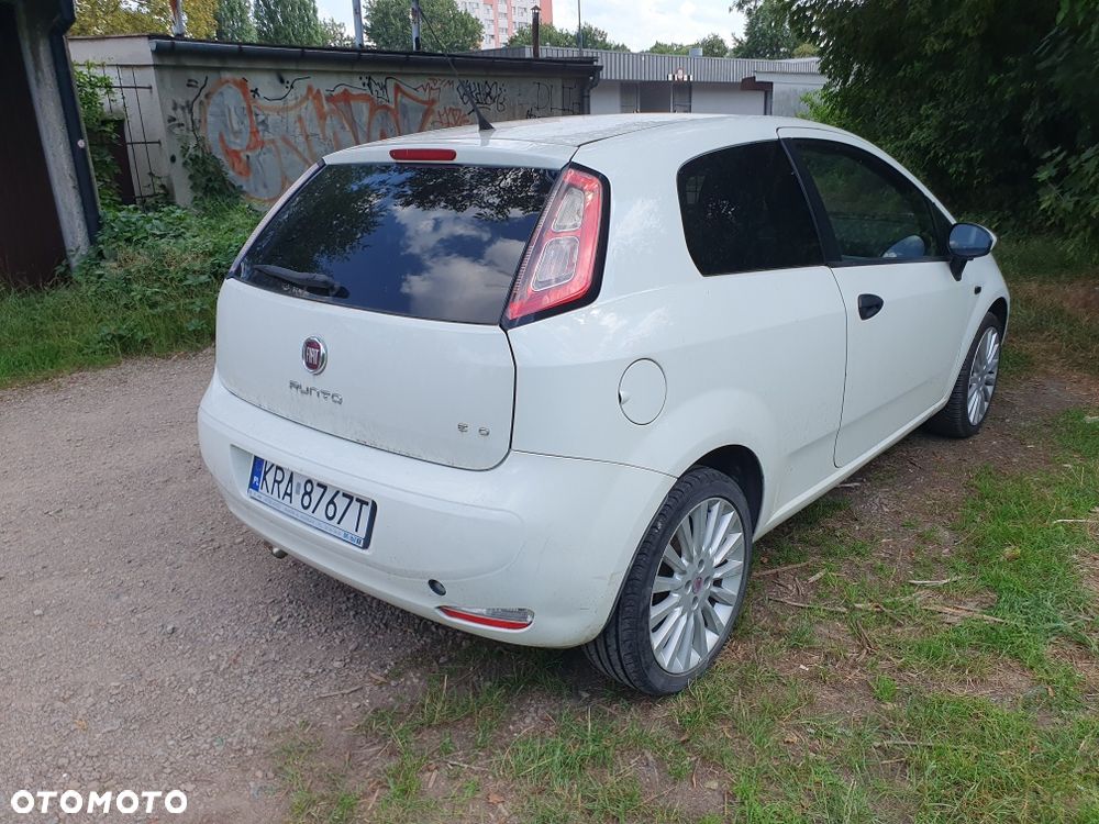 Fiat Grande Punto - 4
