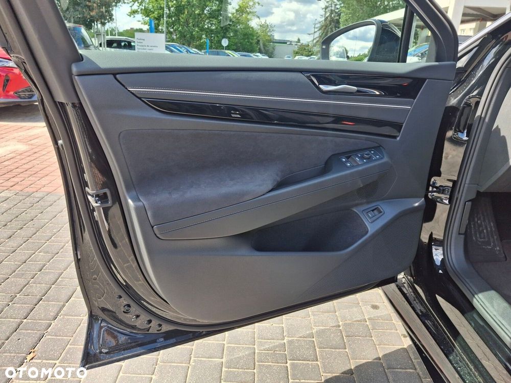 Volkswagen ID.7 77kWh Pro Plus - 10
