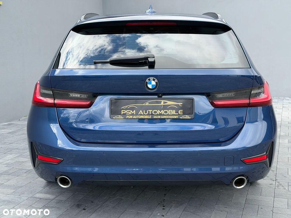 BMW Seria 3 318i - 10