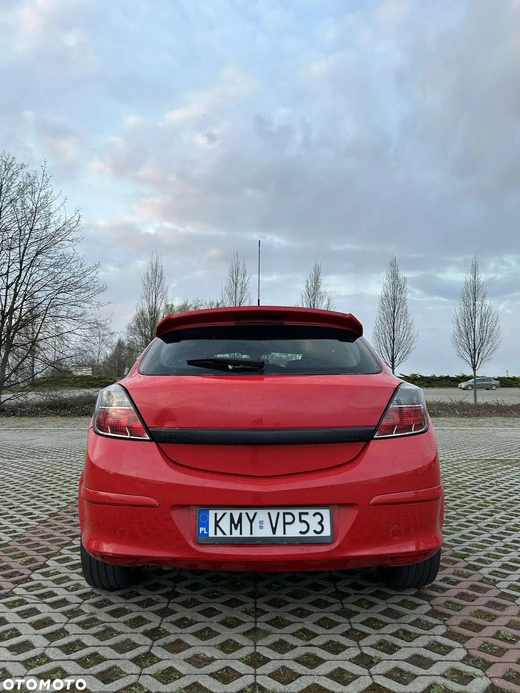 Opel Astra GTC 1.8 Cosmo - 10