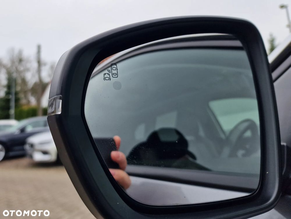 Peugeot 3008 1.5 BlueHDi Allure S&S - 15