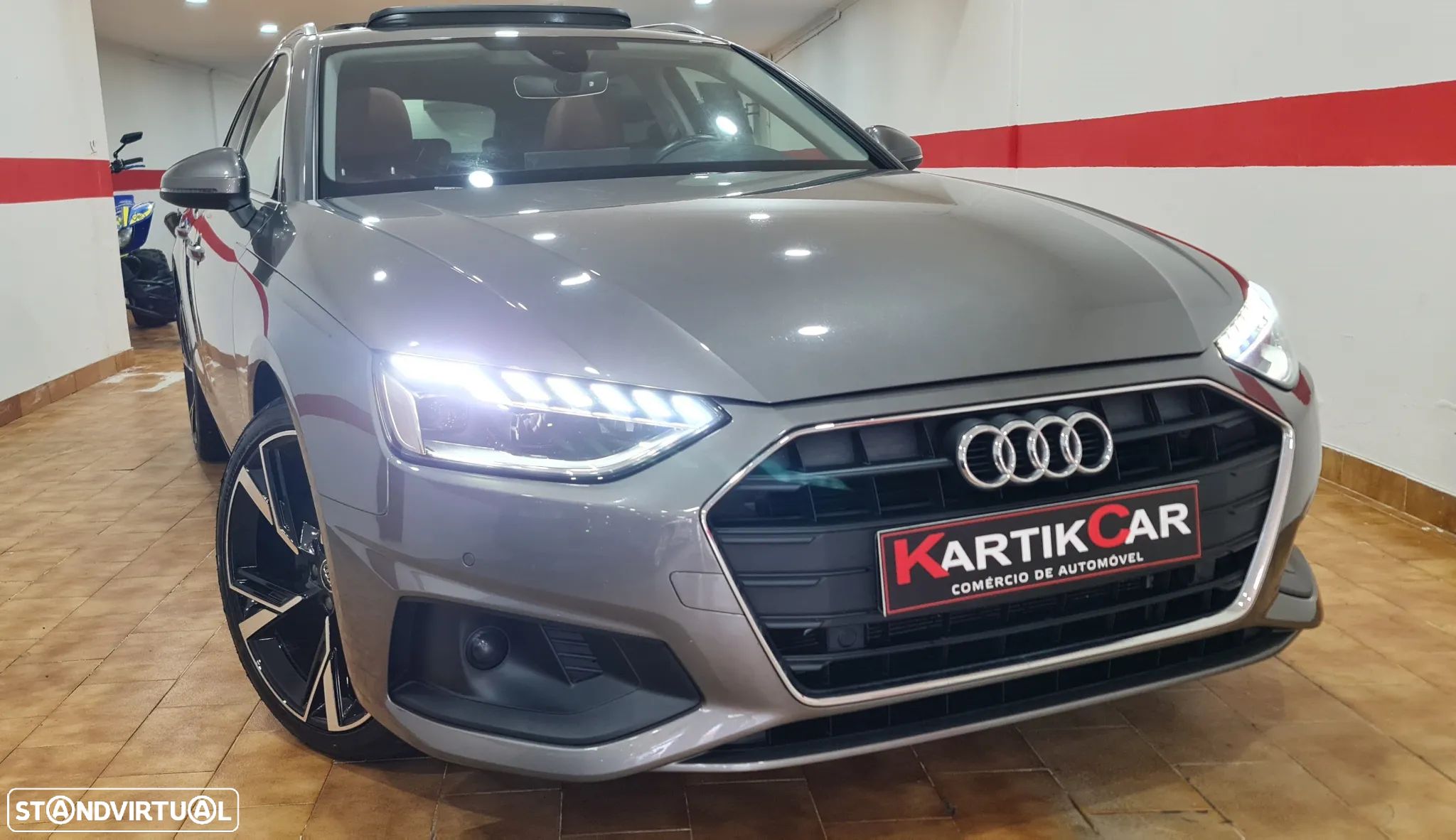 Audi A4 Avant 30 TDI Advanced S tronic - 1