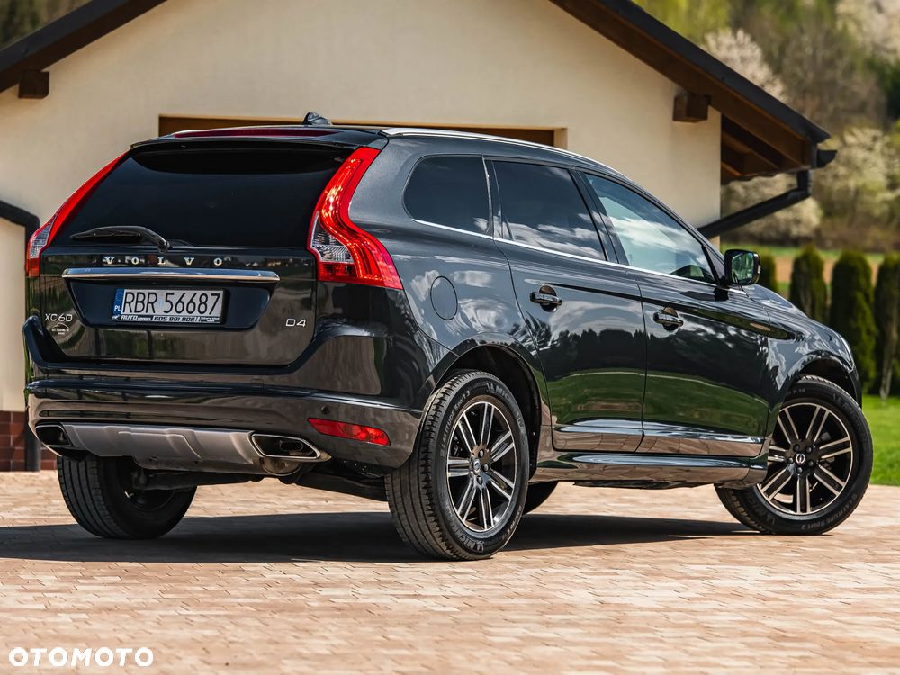 Volvo XC 60 D4 Momentum - 37