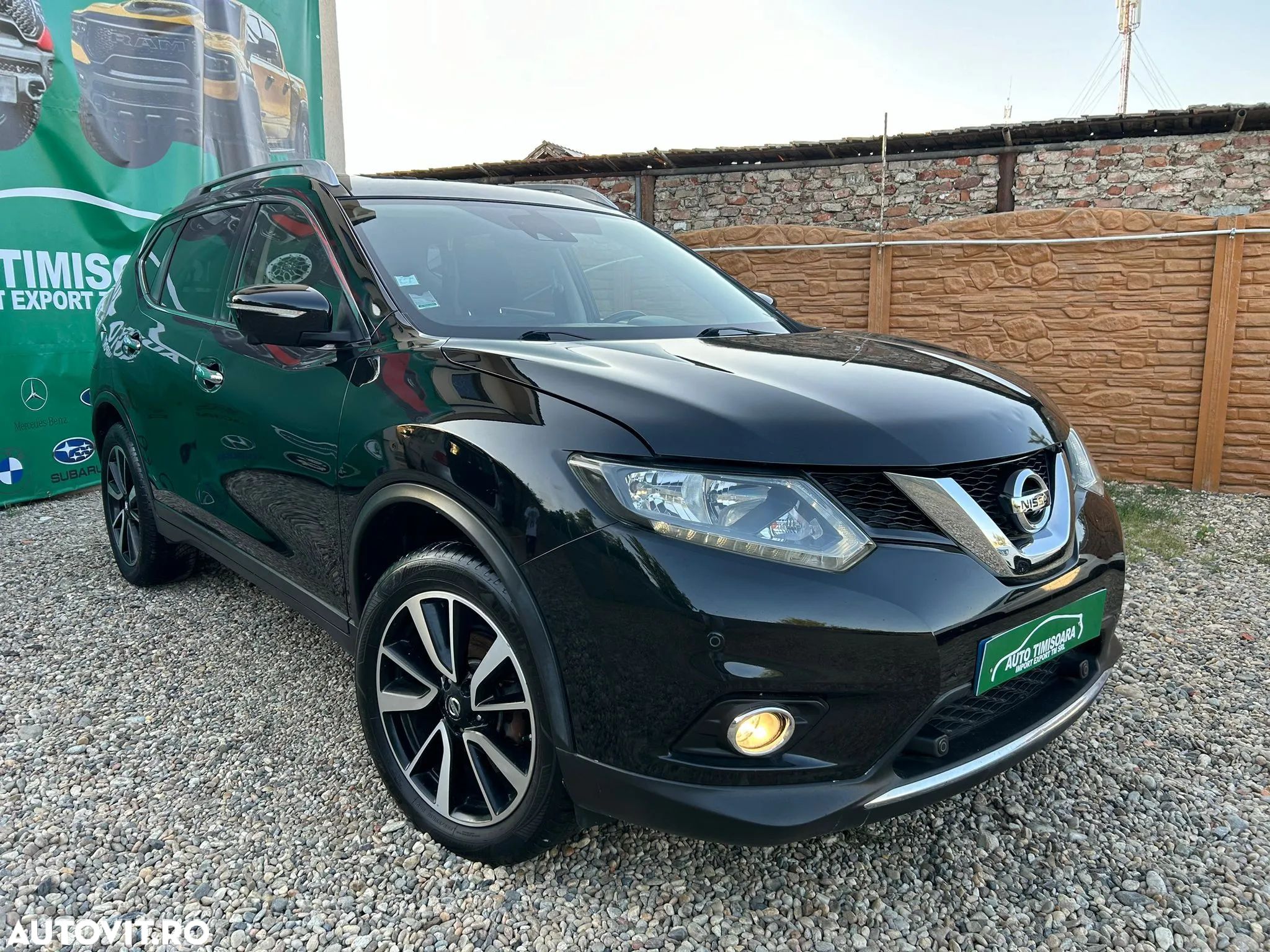 Nissan X-Trail - 1