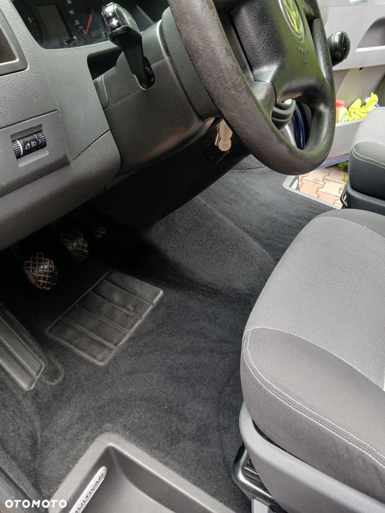 Volkswagen Multivan L1 - 19