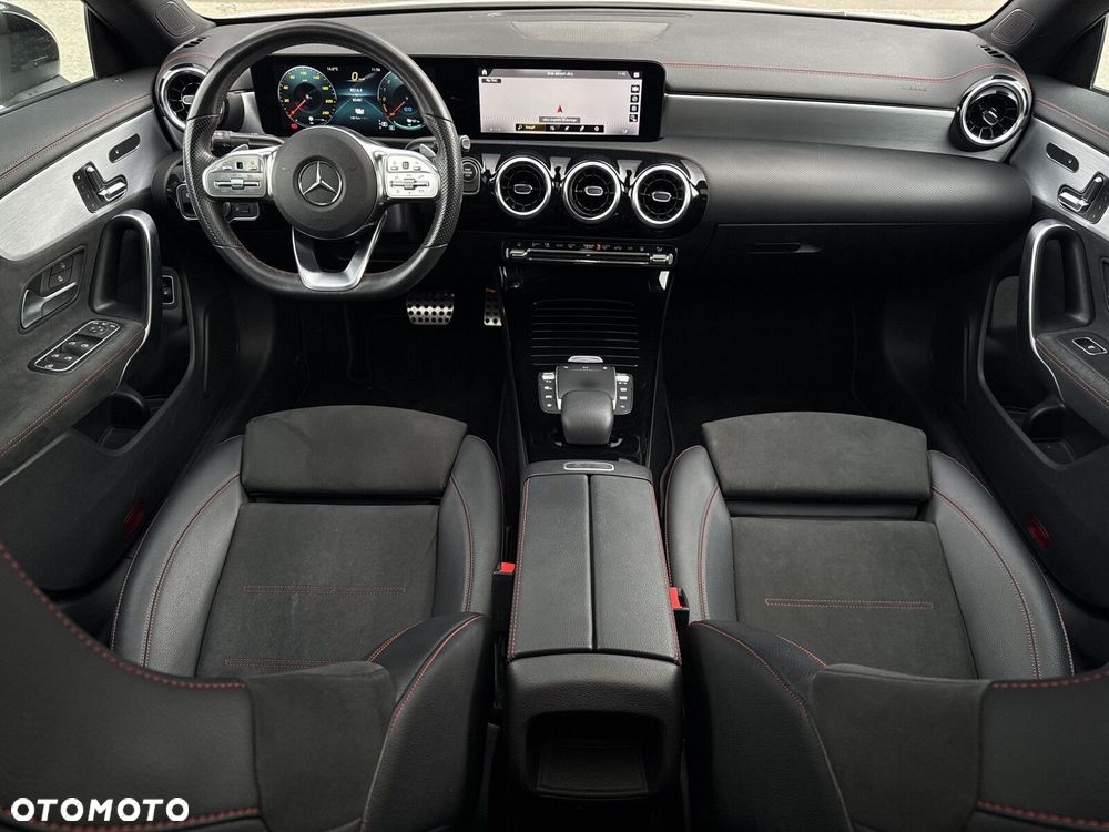 Mercedes-Benz CLA - 17