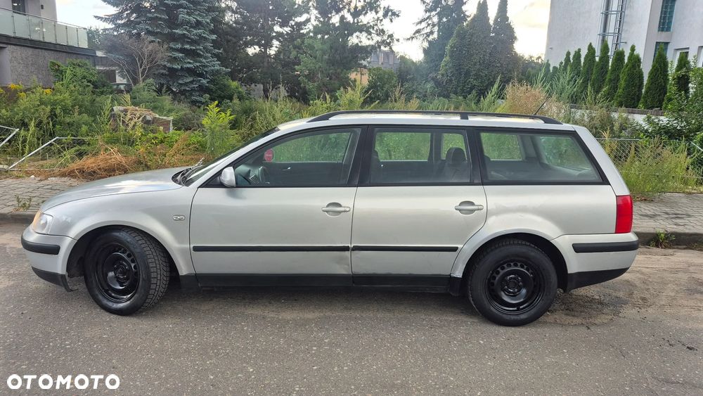 Volkswagen Passat 1.9 TDI Trendline - 6