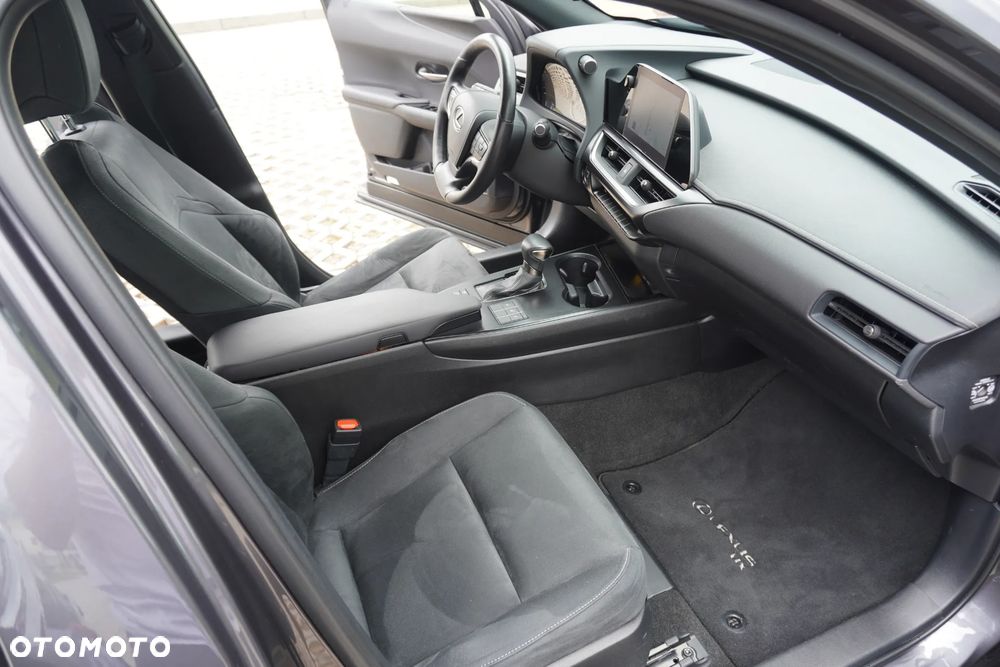 Lexus UX 250h GPF Business Edition 2WD - 32