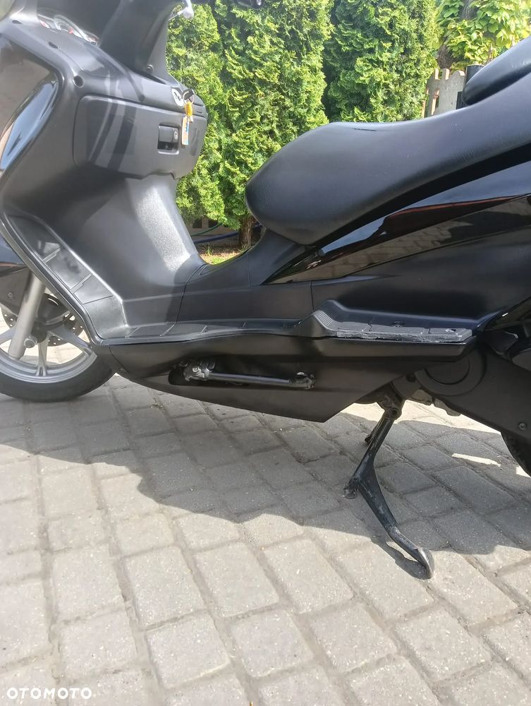 Suzuki Burgman - 12