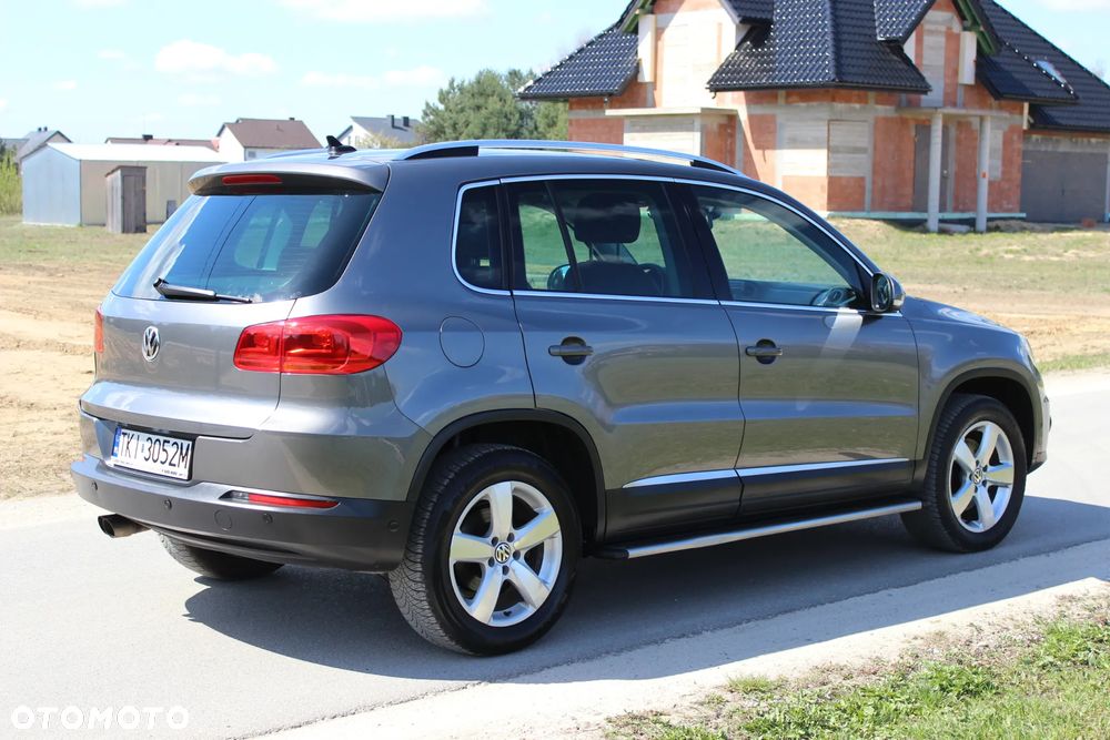 Volkswagen Tiguan 2.0 TDI DPF 4Motion BlueMotion Technology Lounge Sport & Style - 8