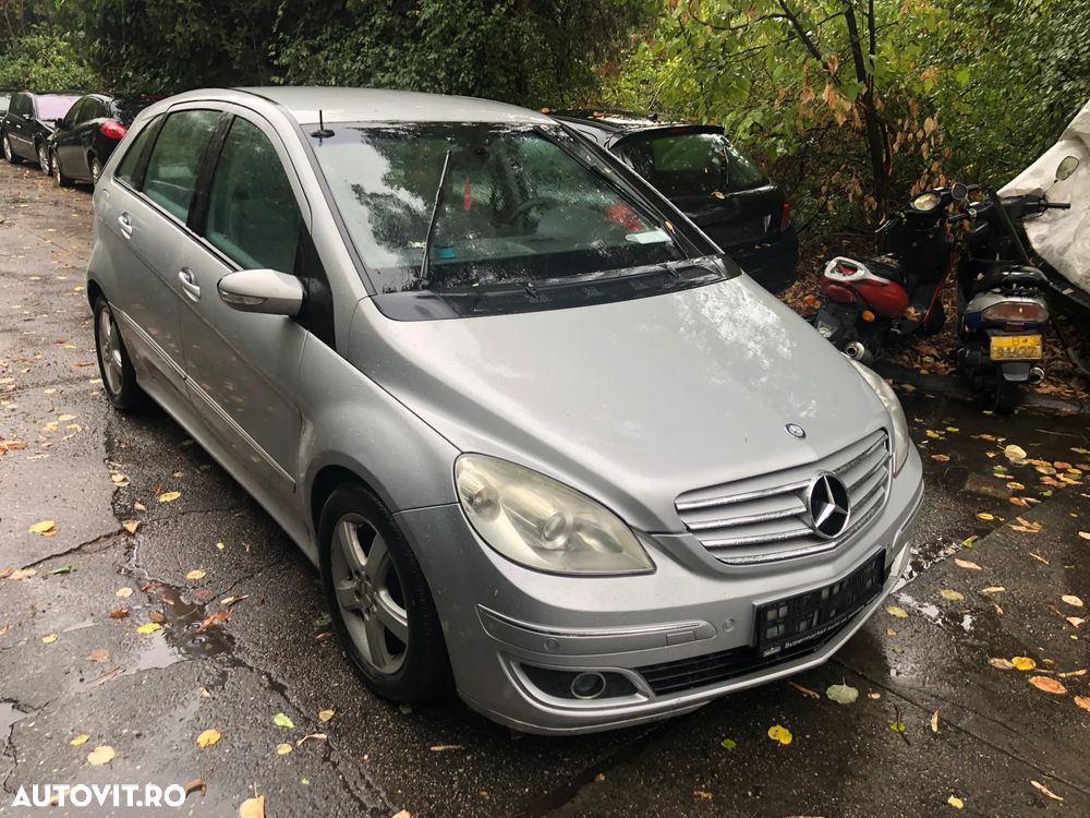 Dezmembrez Mercedes Benz B180 B200 CDI automat gri argintiu 2006 - 7