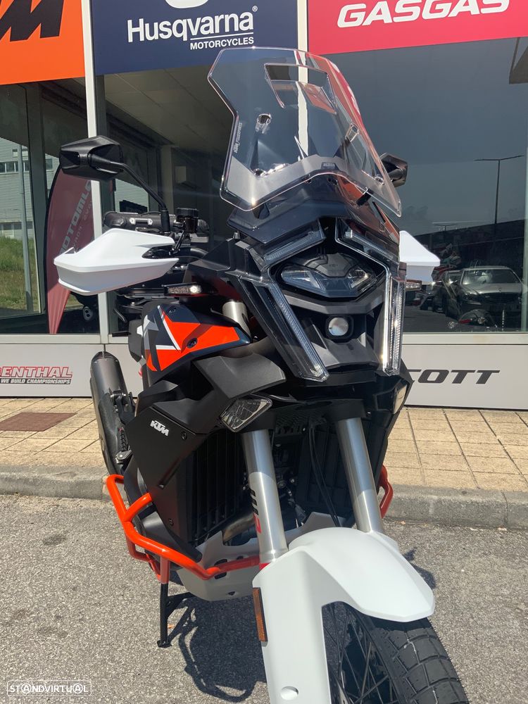 KTM 1390 Super Adventure R - 10