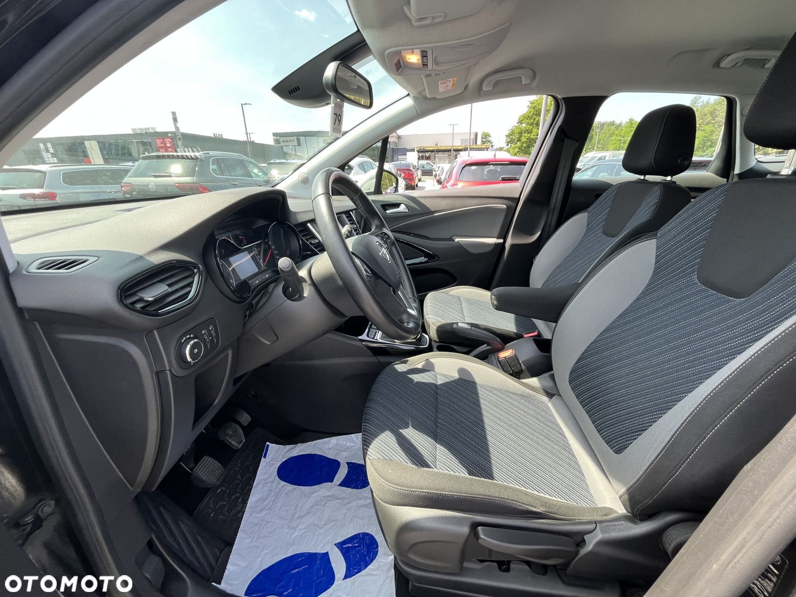 Opel Crossland X - 9