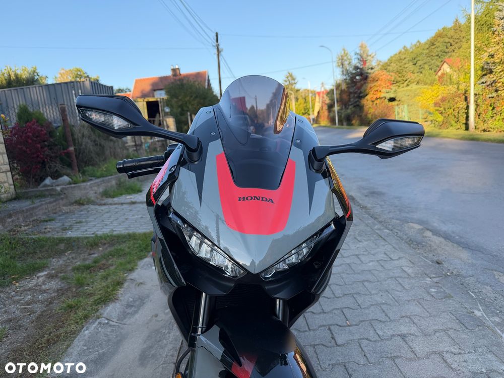 Honda CBR - 38
