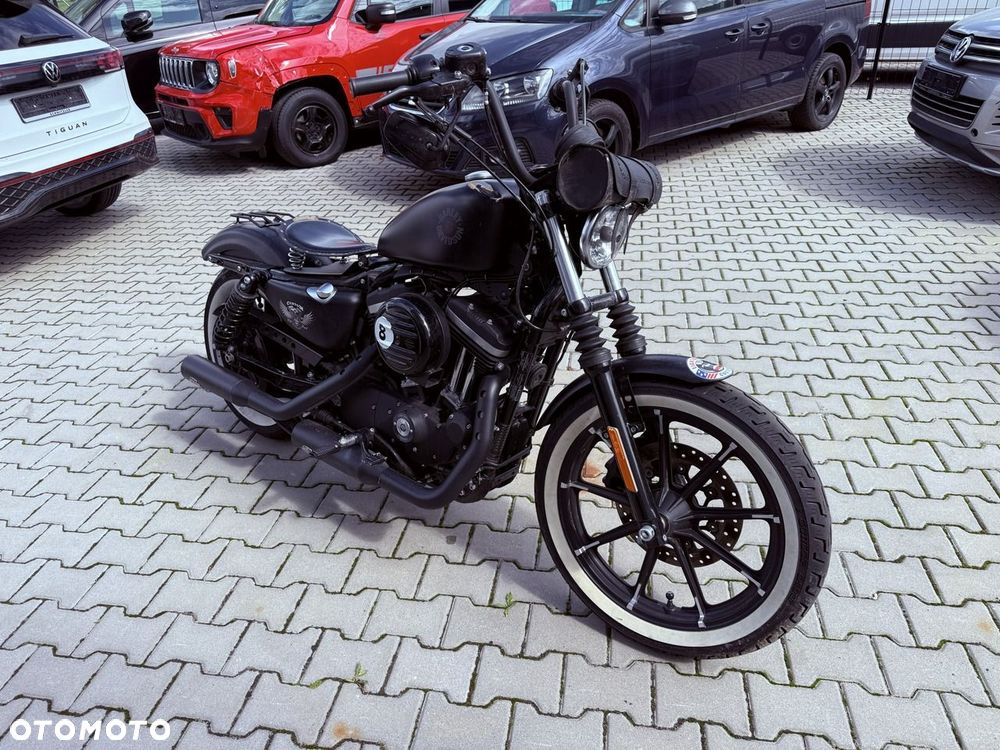 Harley-Davidson Sportster Iron 883 - 5