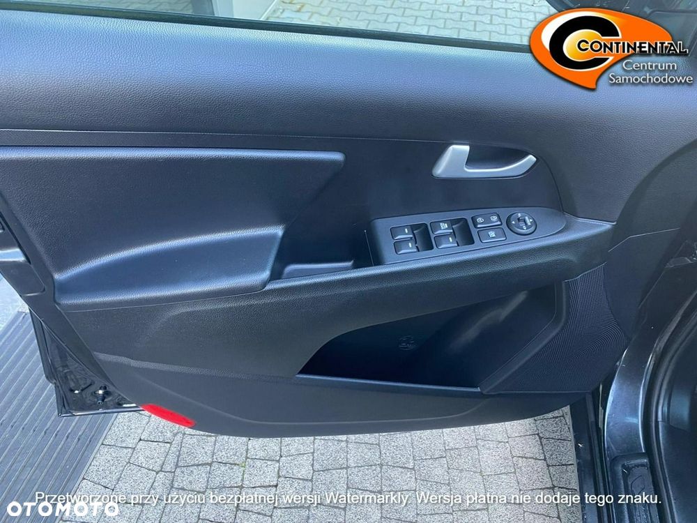Kia Sportage - 12