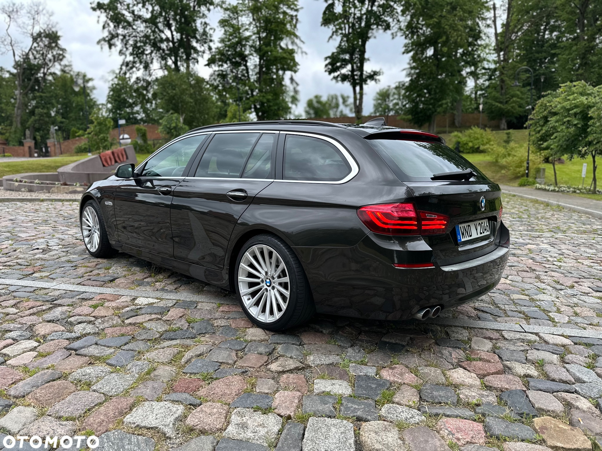 BMW Seria 5 520d Touring - 9