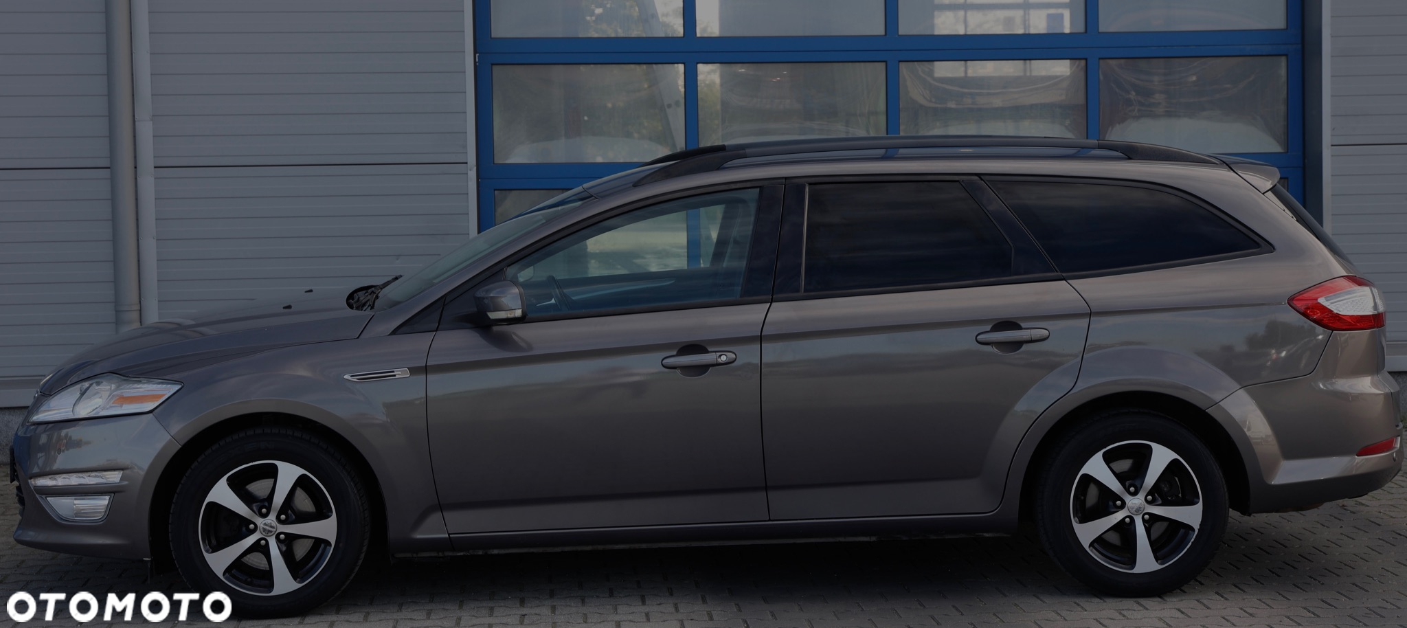 Ford Mondeo 1.6 T Ambiente - 14