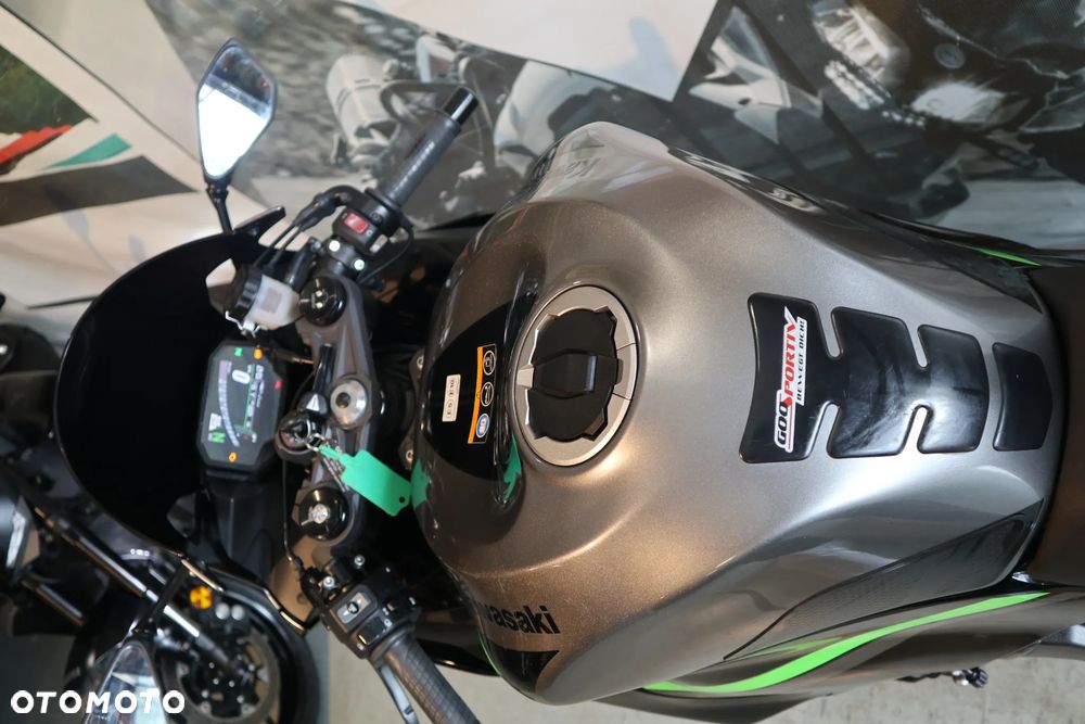 Kawasaki Ninja - 14