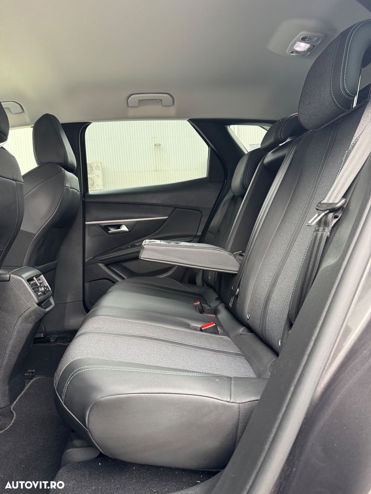 Peugeot 3008 PureTech 130 Stop & Start GPF EAT8 Allure - 11