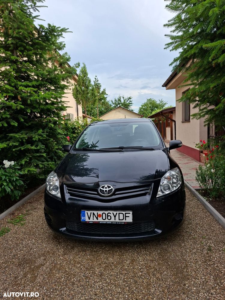 Toyota Auris 1.33 Dual VVT-i Terra - 2