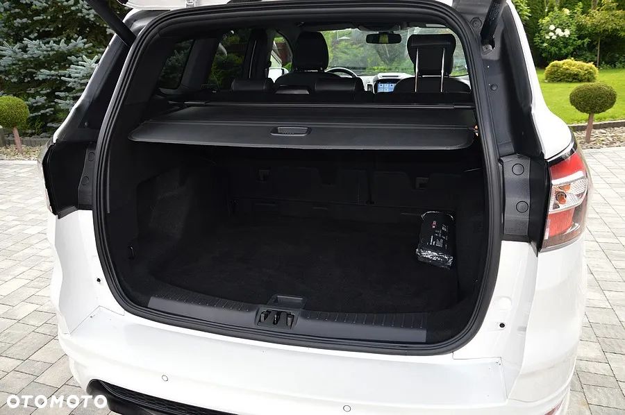 Ford Kuga 1.5 EcoBoost 2x4 ST-Line - 19