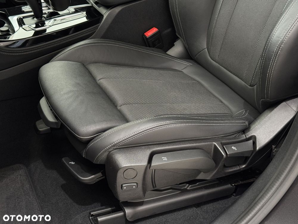 BMW X4 xDrive30i xLine sport - 11