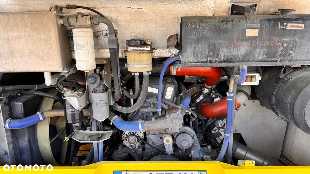 Irisbus Recreo Crosway / 55+1 miejsc/ cursor8 / CENA: 54000zł netto - 7