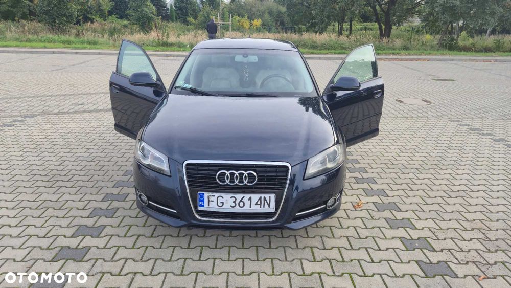 Audi A3 Sportback - 3