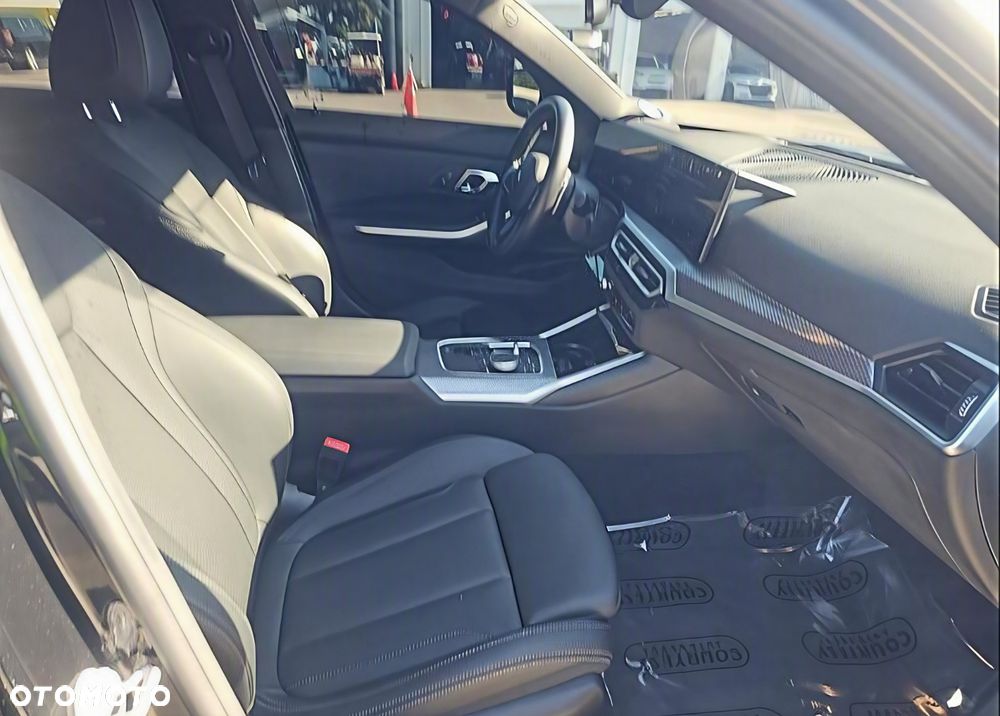 BMW Seria 3 M340i xDrive mHEV sport - 9
