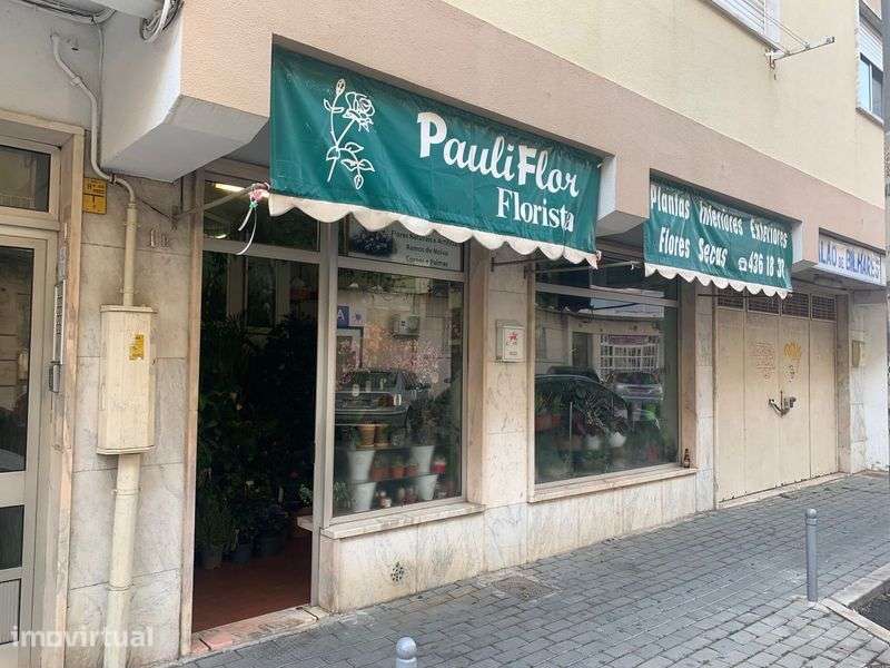 Oportunidade Comercial em Queluz | Loja Pronta a Trabalhar | 90.000 € - Grande imagem: 4/12