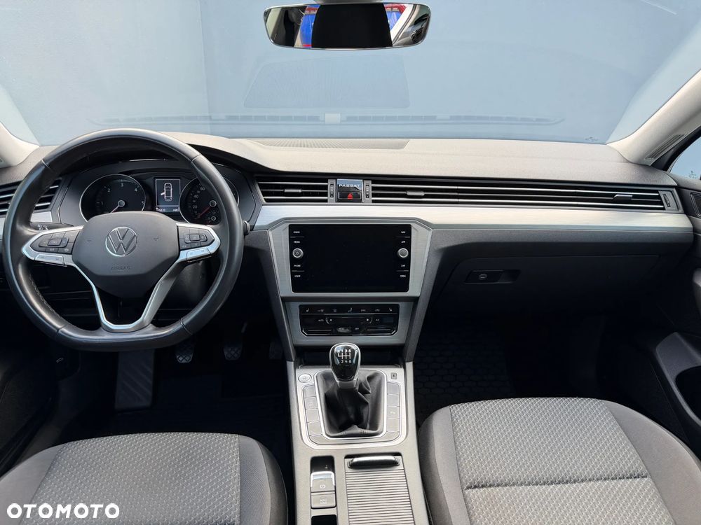 Volkswagen Passat 2.0 TDI EVO Elegance - 28