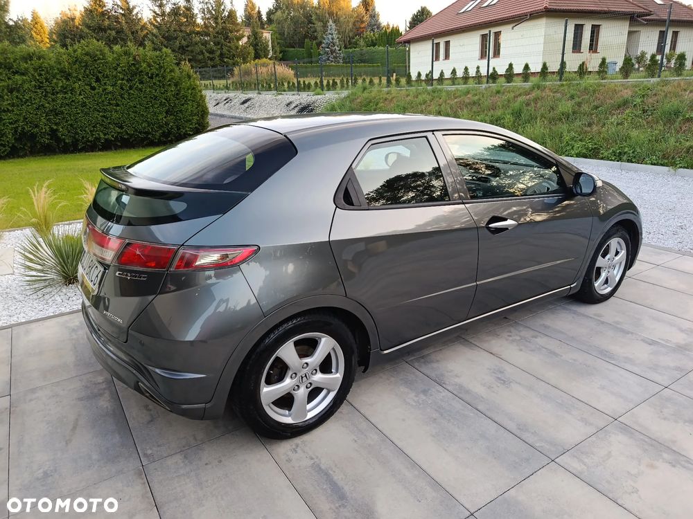 Honda Civic - 9