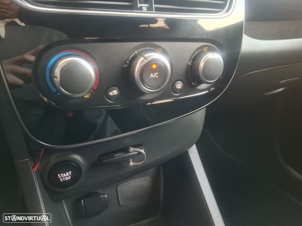 Renault Clio Sport Tourer 0.9 TCe Limited - 25